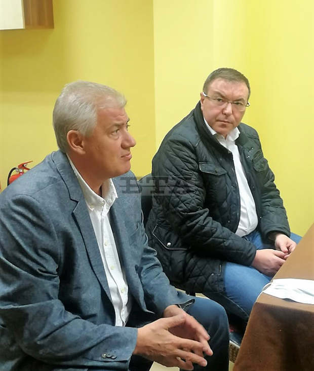Проф. Костадин Ангелов и проф. Асен Балтов заявиха във Велико Търново, че ваксините са единственото средство срещу пандемията Проф. Костадин Ангелов и проф. Асен Балтов заявиха във Велико Търново, че ваксините са единственото средство срещу пандемията