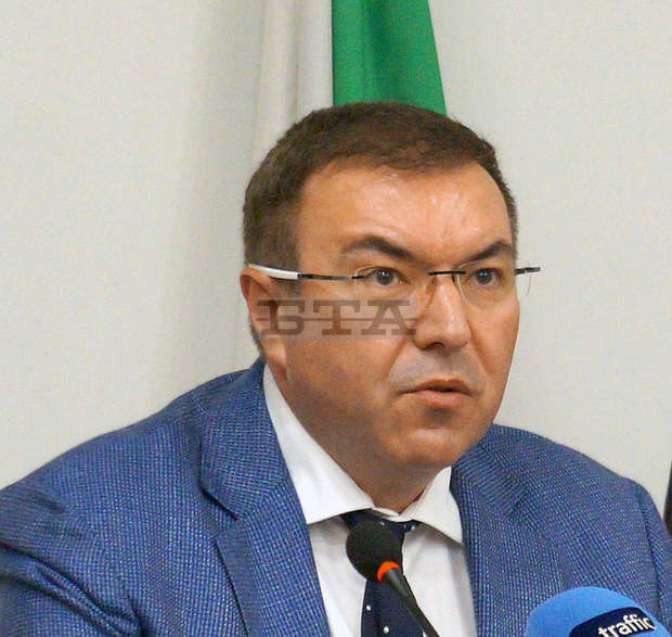 Водачът на листата на ГЕРБ-СДС за Велико Търново проф. Костадин Ангелов заяви, че ще разчита на добрите граждани в предизборната кампания Водачът на листата на ГЕРБ-СДС за Велико Търново проф. Костадин Ангелов заяви, че ще разчита на добрите граждани в предизборната кампания