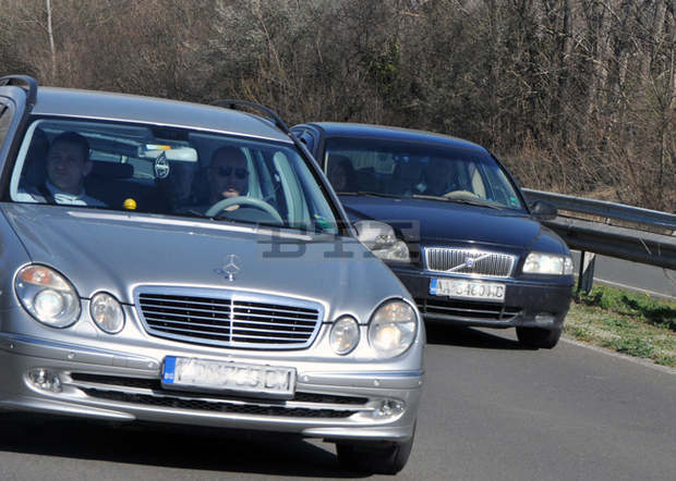 Отворен за движение е пътят в Новозагорско, където при катастрофа сутринта загина шофьор на камион Отворен за движение е пътят в Новозагорско, където при катастрофа сутринта загина шофьор на камион