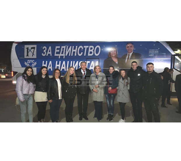 Единството е модерно, заявиха Мустафа Карадайъ и Искра Михайлова в Костадиново