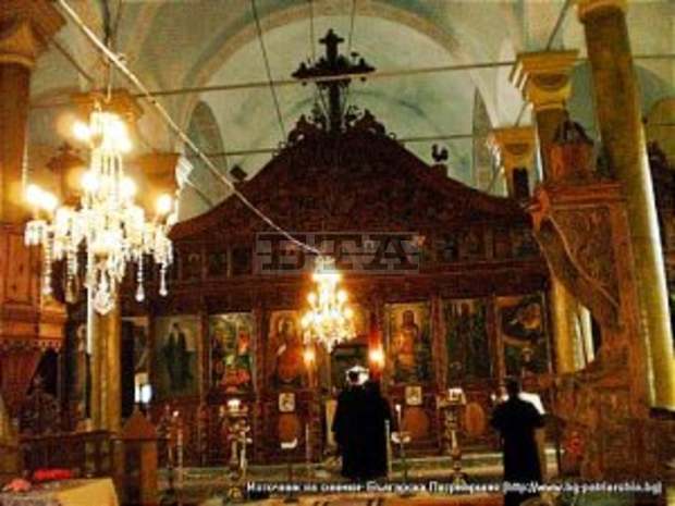 Община Котел обяви конкурс "Иконата в моя дом" за семейна рисунка и стихотворение Община Котел обяви конкурс "Иконата в моя дом" за семейна рисунка и стихотворение