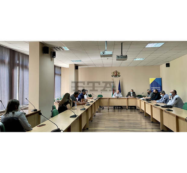 Между 20 и 30 процента от персонала в ресторантьорския и хотелиерския бизнес в Кюстендил е напуснал през последните месеци Между 20 и 30 процента от персонала в ресторантьорския и хотелиерския бизнес в Кюстендил е напуснал през последните месеци