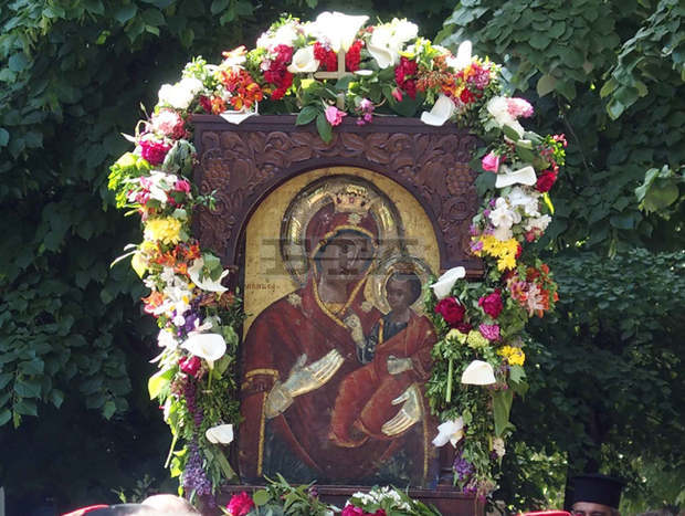Литийно шествие ще премине утре през центъра на Перник Литийно шествие ще премине утре през центъра на Перник