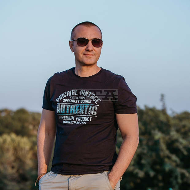 Един от най-титулованите български фотографи - пловдивчанинът Минко Михайлов открива фотоизложба "30 мига от Пловдив" Един от най-титулованите български фотографи - пловдивчанинът Минко Михайлов открива фотоизложба "30 мига от Пловдив"