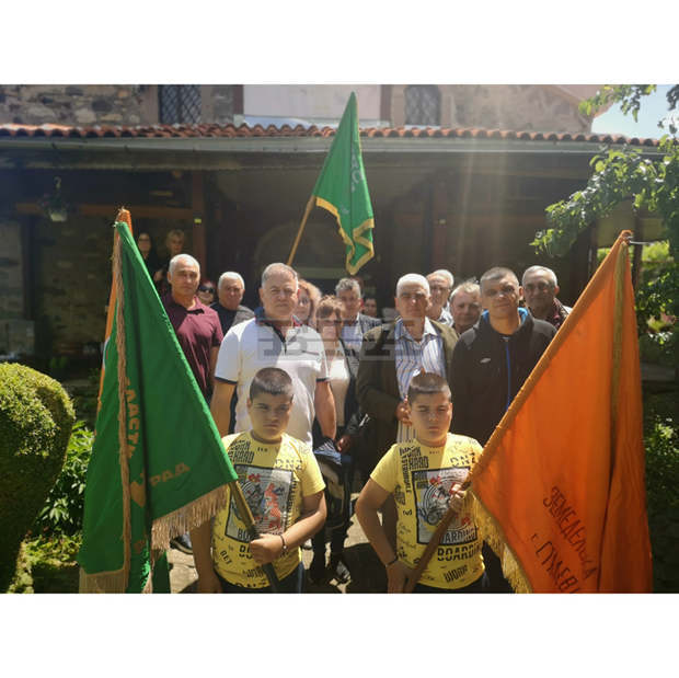 На България е нужна декомунизация без компромис, смята съпредседателят на Национално обединение на десницата Николай Ненчев На България е нужна декомунизация без компромис, смята съпредседателят на Национално обединение на десницата Николай Ненчев