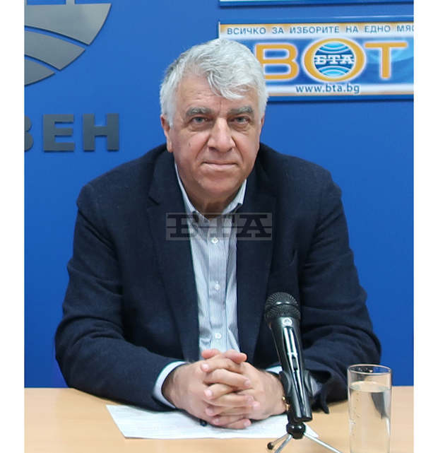 Проф.Румен Гечев: Приоритет за Плевен и региона е проектът "АЕЦ-Белене" под мотото "Сега или никога!" Проф.Румен Гечев: Приоритет за Плевен и региона е проектът "АЕЦ-Белене" под мотото "Сега или никога!"