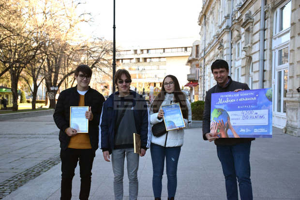 Ученици в Русе разработиха проект за засаждане на семена с ловни патрони Ученици в Русе разработиха проект за засаждане на семена с ловни патрони