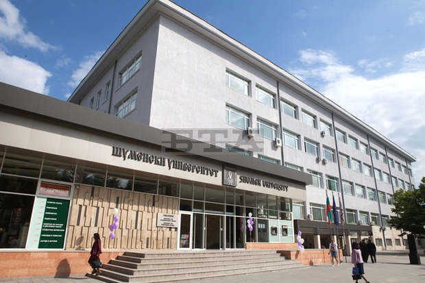 Шуменският университет е подписал договори за сътрудничество в учебната, научната и информационната сфера с водещи български компании Шуменският университет е подписал договори за сътрудничество в учебната, научната и информационната сфера с водещи български компании