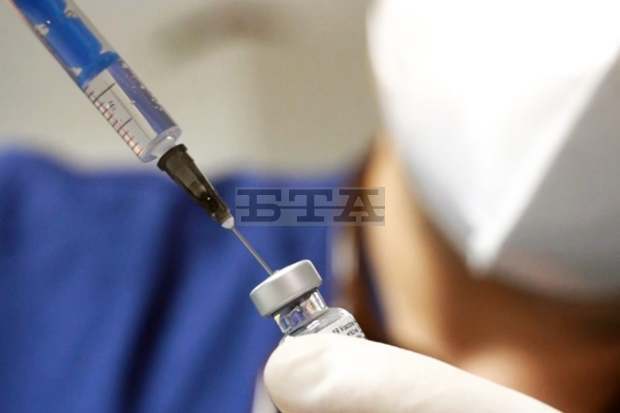Близо 18 000 варненци вече са с трета доза ваксина Близо 18 000 варненци вече са с трета доза ваксина