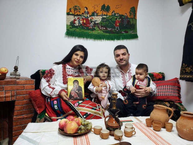 В плевенското село Победа представиха традициите за Деня на християнското семейство В плевенското село Победа представиха традициите за Деня на християнското семейство