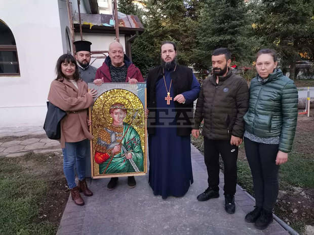 Икона от мозайка на Св. Димитър ще бъде монтирана на храма, посветен на светеца в Кюстендил Икона от мозайка на Св. Димитър ще бъде монтирана на храма, посветен на светеца в Кюстендил