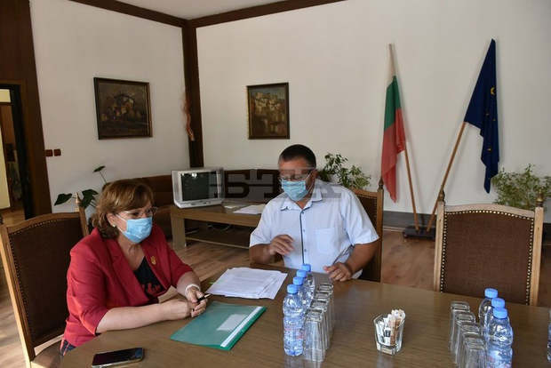 Областният управител на Ловеч подписа споразумение за партньорство за регионално развитие на територията по поречието на р. Осъм Областният управител на Ловеч подписа споразумение за партньорство за регионално развитие на територията по поречието на р. Осъм