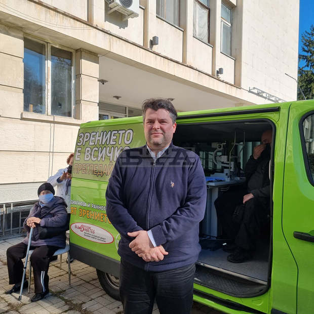 Който дава зрение - дава живот, според специалиста по очни болести д-р Мартин Литев Който дава зрение - дава живот, според специалиста по очни болести д-р Мартин Литев