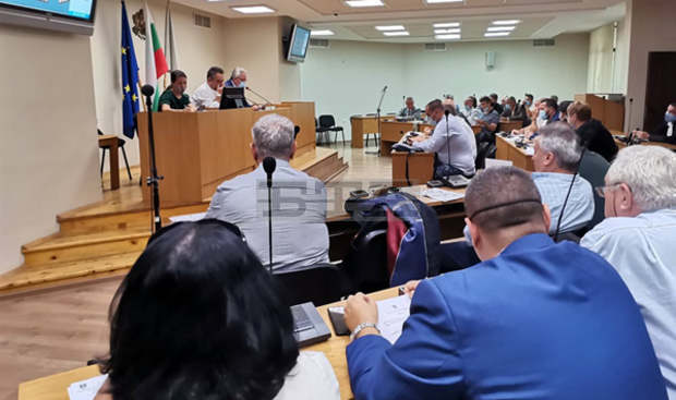 В Плевен разрешиха преместването на гимназия в друга сграда заради ремонт