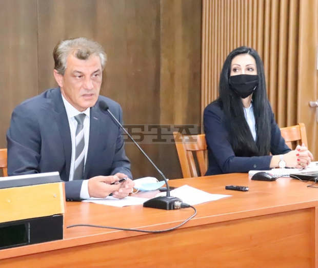 Общо 299 пациенти с коронавирус се лекуват в болници в Русенско; свободните легла са 45 Общо 299 пациенти с коронавирус се лекуват в болници в Русенско; свободните легла са 45