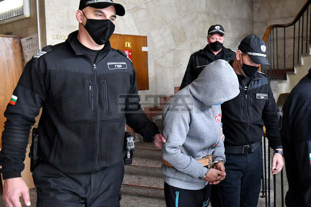 Сливенският съд задържа под стража обвинен в убийство