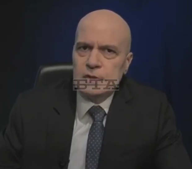Слави Трифонов: "Има такъв народ" ще поеме отговорност за самостоятелно управление Слави Трифонов: "Има такъв народ" ще поеме отговорност за самостоятелно управление