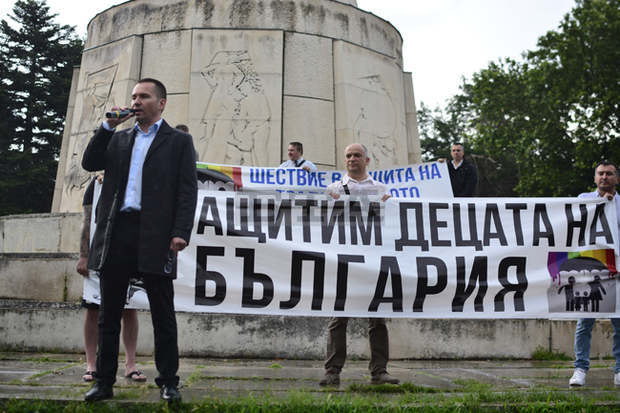Управлението, което се подготвя, е фасада за връщането на ДПС на власт, смята Ангел Джамбазки Управлението, което се подготвя, е фасада за връщането на ДПС на власт, смята Ангел Джамбазки
