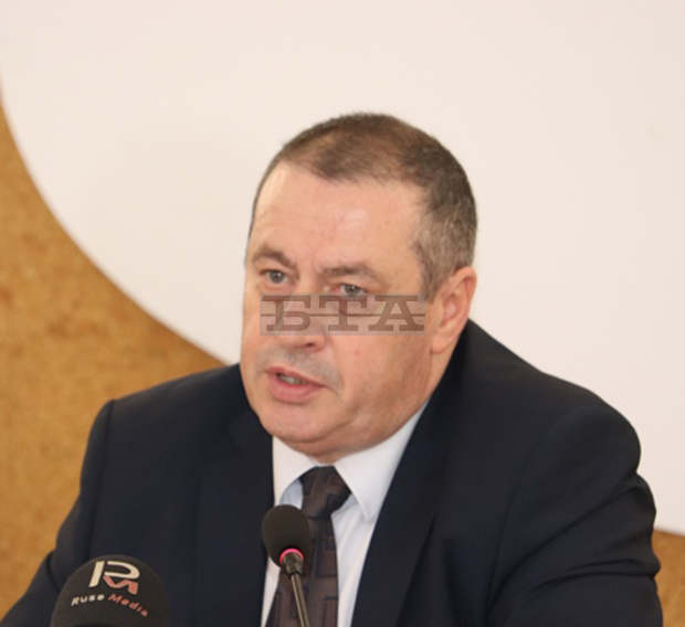 С ниска ефективност на администрацията трябвало да се справя областният управител на Русе С ниска ефективност на администрацията трябвало да се справя областният управител на Русе