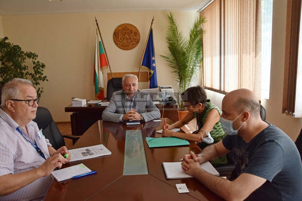 Областният управител на Видин се срещна с международни наблюдатели на изборите за народни представители Областният управител на Видин се срещна с международни наблюдатели на изборите за народни представители