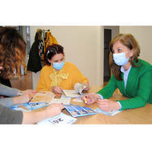 Подкрепата за младите родители се разширява в новия мандат, са посочили кандидатите от ГЕРБ-СДС Росица Димитрова и Вероника Михайлова пред великотърновци