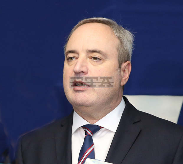 Реалната промяна в страната зависи и от смяна на властта на "Дондуков" 2, смята кандидатът за президент Анастас Герджиков