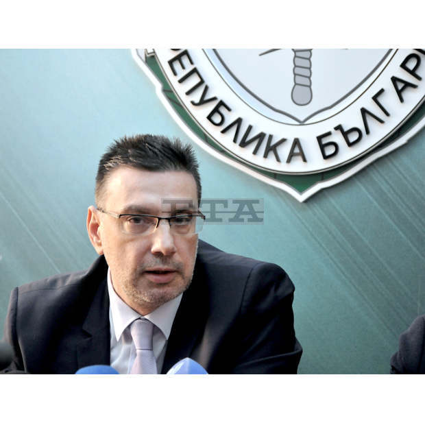 Двайсет и четирима са задържани за купуване на гласове в Бургаско