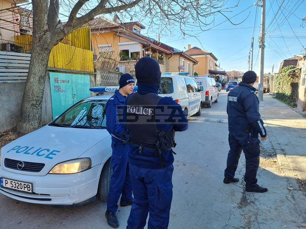Полицейска операция срещу нарушения на изборното законодателство има в Русе Полицейска операция срещу нарушения на изборното законодателство има в Русе