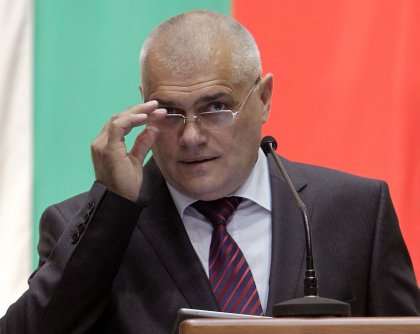 Interior Minister: Nearly 1,000 Police Officers Appointed