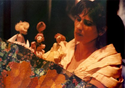 Статии за кукления театър от цял свят излизат в книга