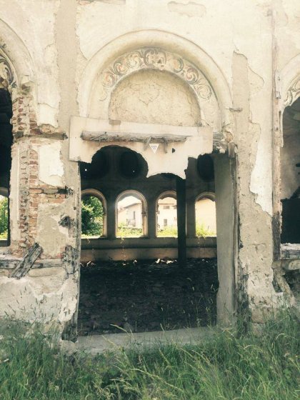 Синагогата в Самоков е в трагично състояние