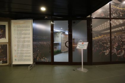 Постоянен лабораторен пункт за тестване действа на територията на НДК