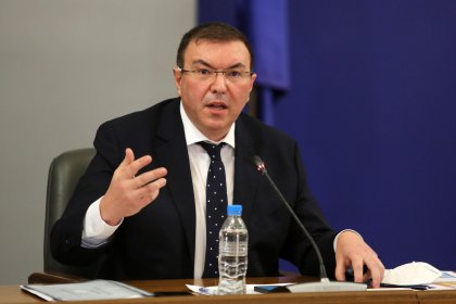 Health Minister Orders Reopening of Restaurants as of March 1 Health Minister Orders Reopening of Restaurants as of March 1