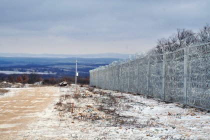 Attempts by Illegal Migrants to Enter Bulgaria Increase Severalfold Attempts by Illegal Migrants to Enter Bulgaria Increase Severalfold