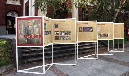 Народният театър подреди изложба-летопис на Вазовото наследство Народният театър подреди изложба-летопис на Вазовото наследство