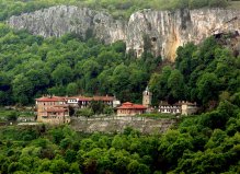 Богатата библиотека на Преображенския манастир е ползвал Паисий Хилендарски за написването на История Славянобългарска